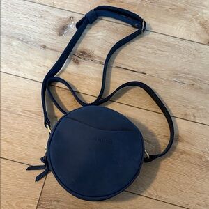 Portland Leather crossbody